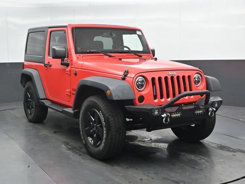 Used 2013 Jeep Wrangler Sport AWD/4WD image 4