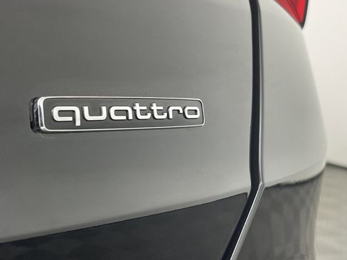 New 2025 Audi Q3 2.0T Premium image 16