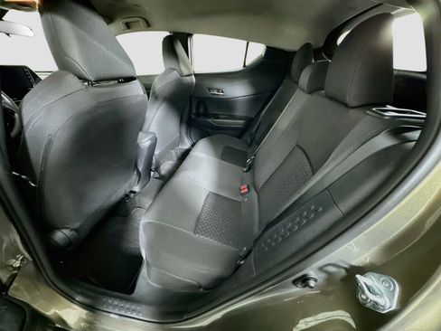 Used 2021 Toyota C-HR LE FWD image 26
