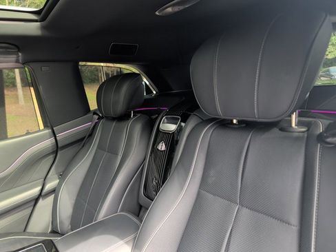 Certified 2022 Mercedes-Benz Maybach GLS 600 4MATIC image 15