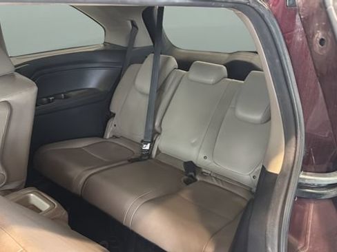 Used 2018 Honda Odyssey EX-L image 17