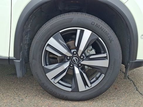 Used 2023 Nissan Rogue Platinum w/ Platinum Premium Package AWD/4WD image 8