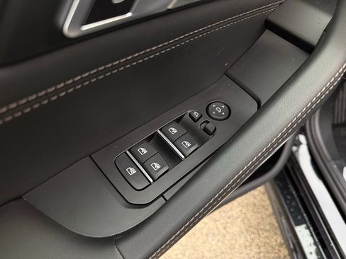 New 2026 BMW X6 xDrive40i image 21