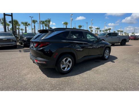 Used 2024 Hyundai Tucson SEL FWD image 2