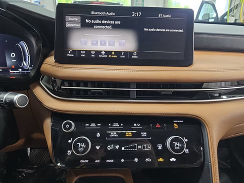 Used 2023 INFINITI QX60 Sensory AWD/4WD image 20