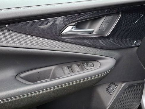 Used 2025 Chevrolet Blazer EV LT image 12