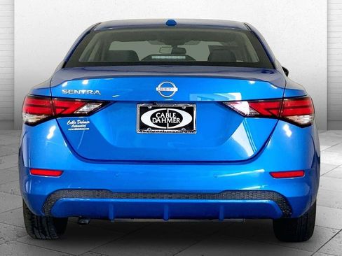 Used 2025 Nissan Sentra SV FWD image 3