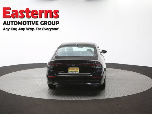 Used 2025 Honda Accord LX image 37