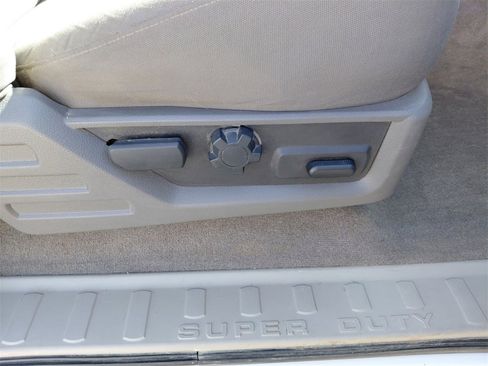 Used 2010 Ford F250 XLT image 21