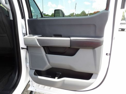 Used 2024 Ford F550 4x4 Crew Cab Super Duty w/ XLT Value Package image 34