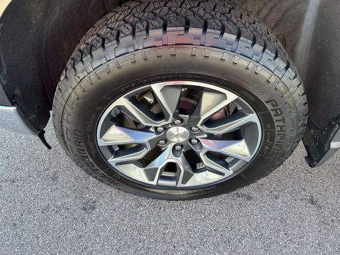 Used 2023 Chevrolet Silverado 1500 LT image 13