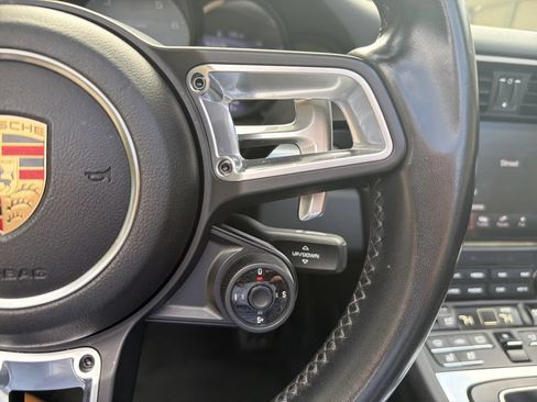 Used 2017 Porsche 911 Carrera 4S AWD/4WD image 5