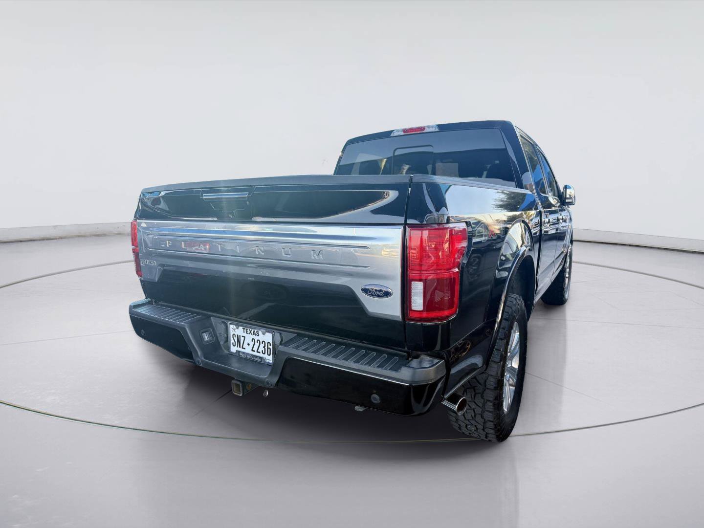 Used 2019 Ford F150 Platinum AWD/4WD image 7