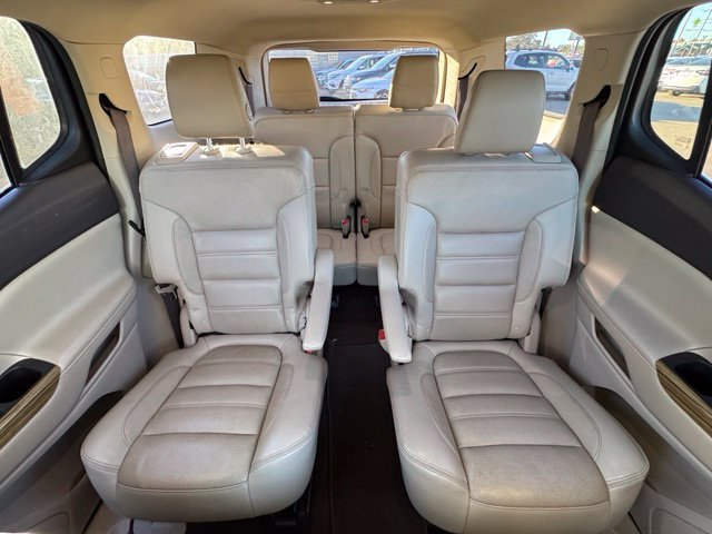 Used 2017 GMC Acadia Denali w/ Technology Package AWD/4WD image 14