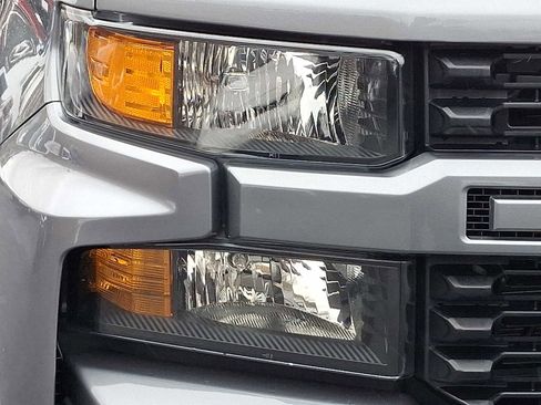 Used 2021 Chevrolet Silverado 1500 Custom image 9