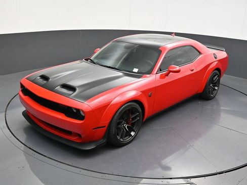 Used 2023 Dodge Challenger SRT Hellcat RWD image 19