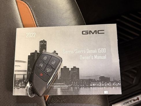 Used 2022 GMC Sierra 1500 AT4 w/ AT4 Preferred Package image 30