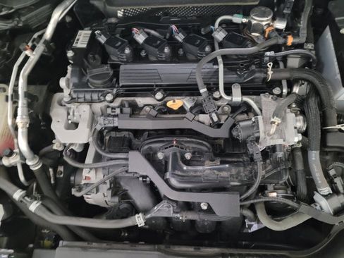 Used 2022 Toyota Corolla SE image 30