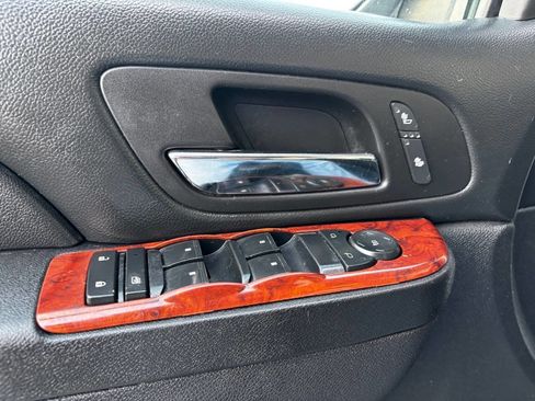 Used 2014 Chevrolet Tahoe LT image 27