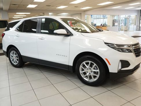 Certified 2024 Chevrolet Equinox LT image 15