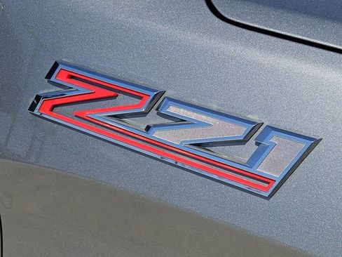 Used 2023 Chevrolet Silverado 1500 LT image 12