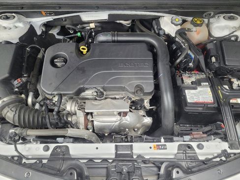 Used 2023 Chevrolet Malibu LT image 30