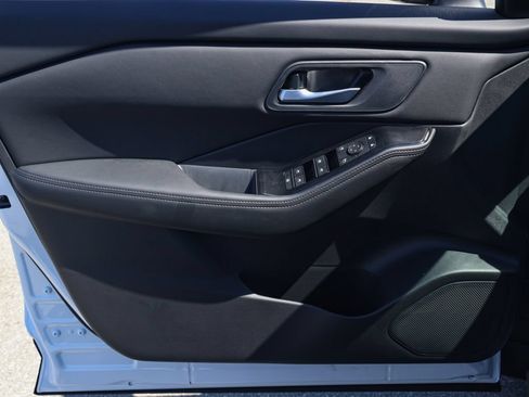 New 2026 Nissan Rogue SV FWD image 23