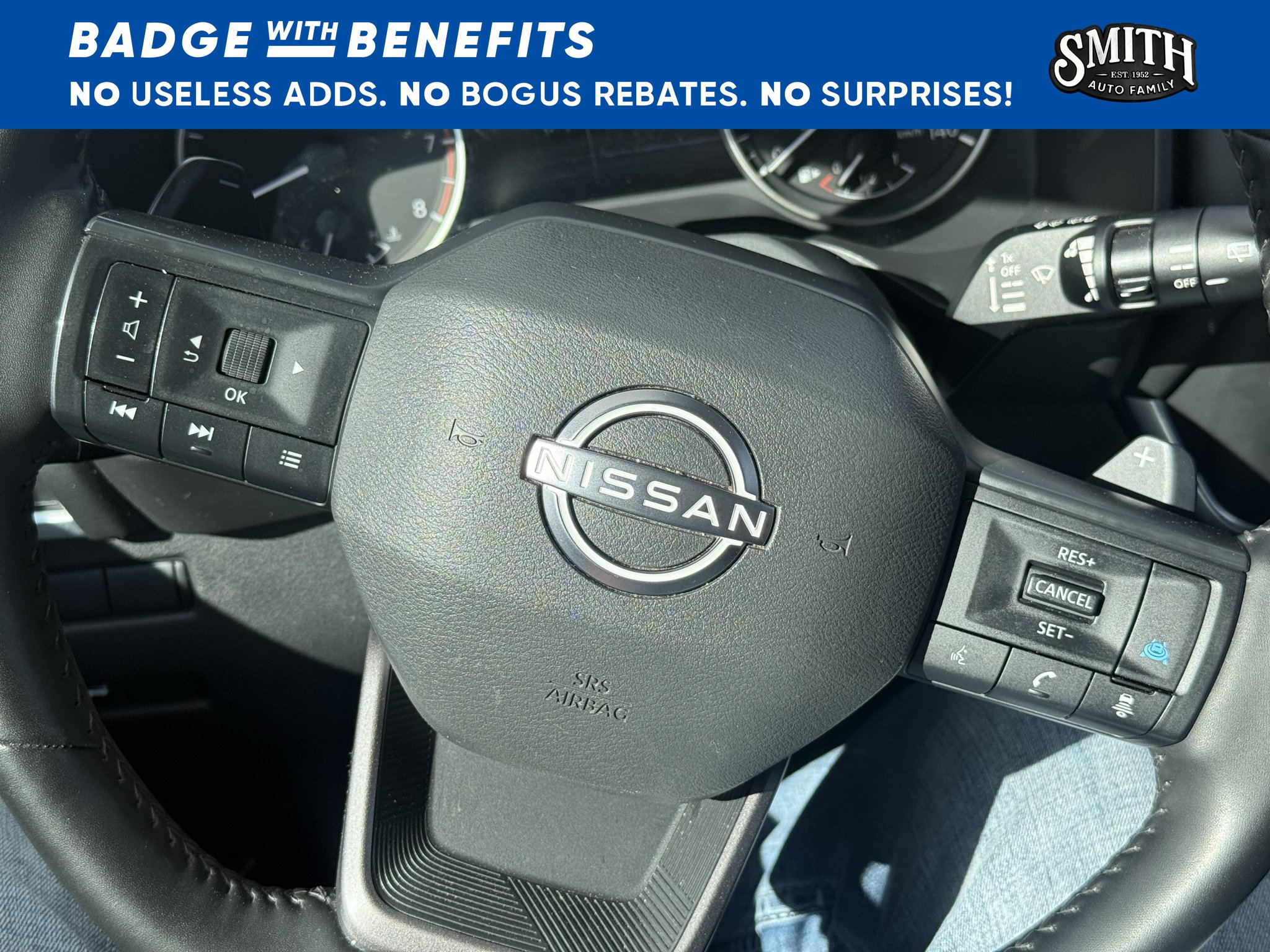 Used 2025 Nissan Rogue SV FWD image 14