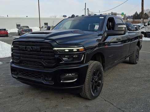 New 2026 RAM 3500 Laramie AWD/4WD image 15