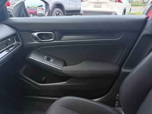 Used 2025 Honda Civic Sport image 18