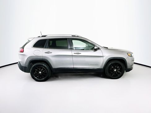 Used 2019 Jeep Cherokee Latitude w/ Popular Appearance Group AWD/4WD image 10