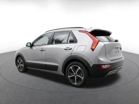 Used 2026 Kia Niro LX FWD image 7