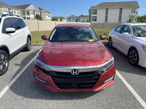 Used 2020 Honda Accord Hybrid image 2