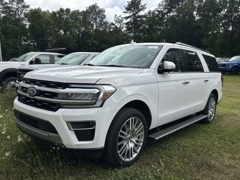 Used 2024 Ford Expedition Max Limited AWD/4WD image 9