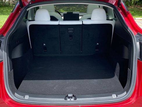 Used 2021 Tesla Model Y Performance image 15