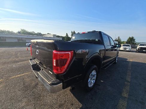 Used 2023 Ford F150 XLT AWD/4WD image 2