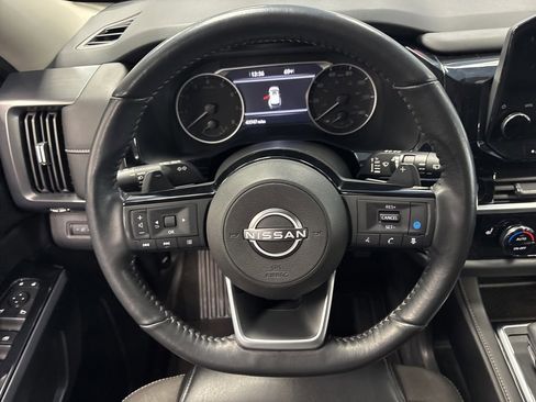 Used 2023 Nissan Pathfinder SL image 40