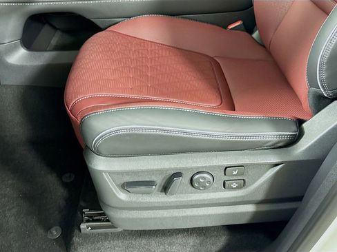 New 2026 INFINITI QX80 Autograph w/ Premium Cargo Package image 25