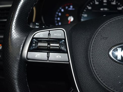 Used 2019 Kia Sorento SX w/ SX Touring Package image 9