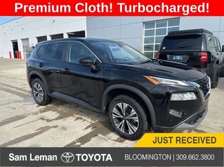 Used 2023 Nissan Rogue SV image 1