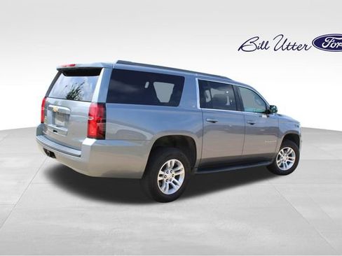 Used 2019 Chevrolet Suburban LT AWD/4WD image 5