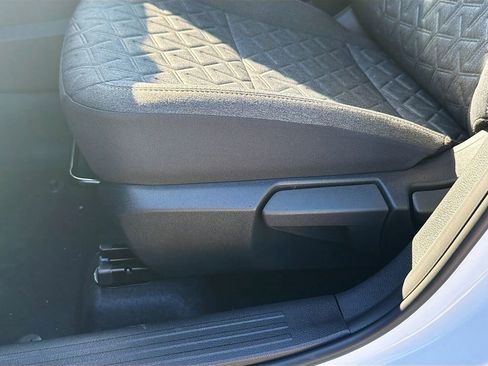 New 2026 Nissan Kicks SV image 19