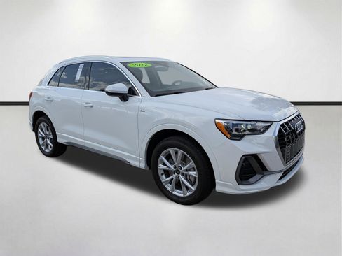 Used 2022 Audi Q3 2.0T Premium AWD/4WD image 2
