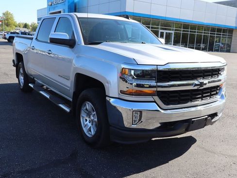 Used 2018 Chevrolet Silverado 1500 LT w/ All Star Edition AWD/4WD image 2