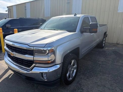 Used 2018 Chevrolet Silverado 1500 LT w/ Max Trailering Package AWD/4WD image 1