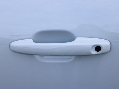 Used 2022 Ford Escape SE w/ Cold Weather Package image 9