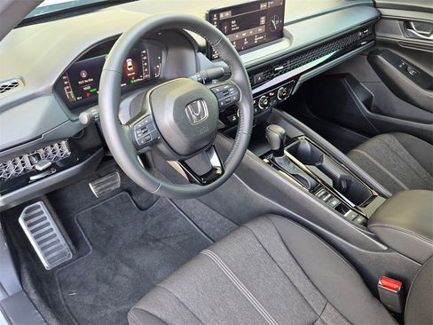 Used 2024 Honda Accord Sport image 10