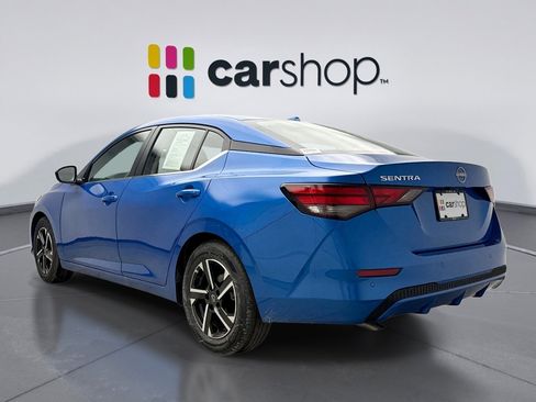 Used 2025 Nissan Sentra SV image 3