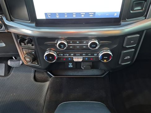 Used 2022 Ford F150 Lariat w/ Equipment Group 501A Mid image 40