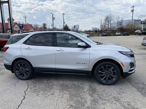 Used 2022 Chevrolet Equinox RS w/ RS Leather Package image 8